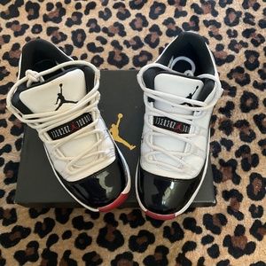 Jordan Retro 11 PRESCHOOL SIZE 1Y
